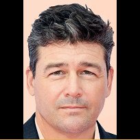 Kyle Chandler